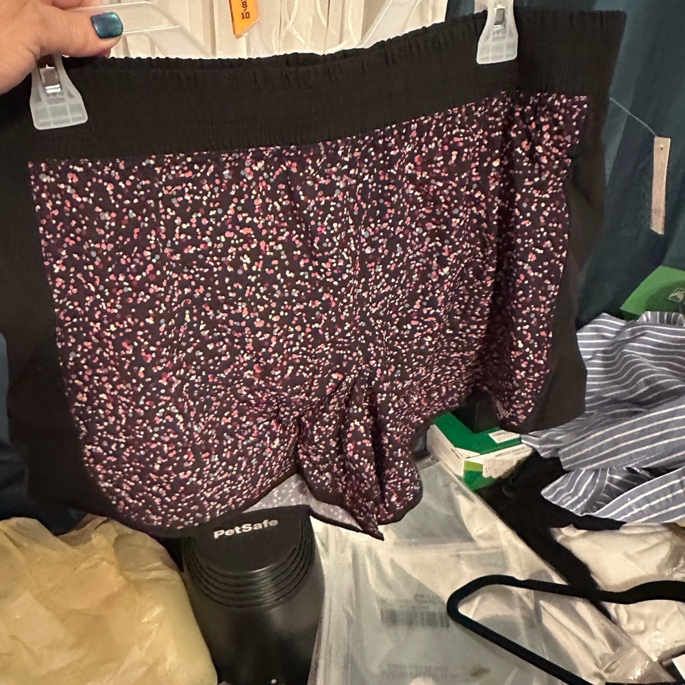 Amazon Essentials Classic Black and multicolored athletic shorts
